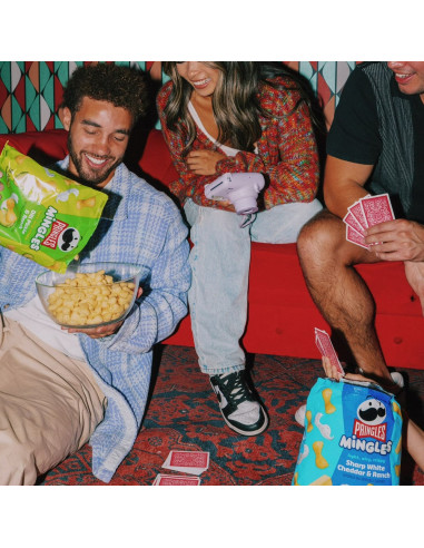 Pringles Mingles Dill Pickle & Ranch, snacks soufflés cornichon & ranch | My American Market