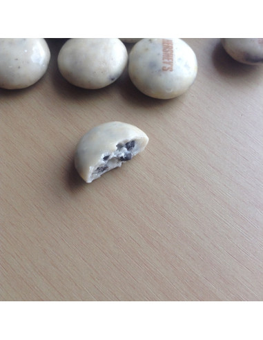 Hershey's Cookies 'N' Creme Drops Large - My American Market