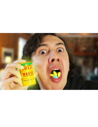 Toxic Waste Caramelos Acidulados Bidón - My American Market