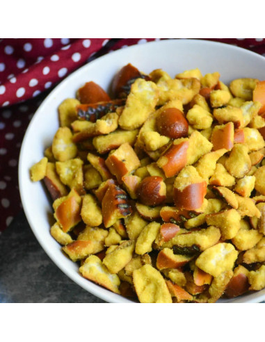 SNYDER's HONEY MUSTARD AND ONION PRETZEL PIECES - My American Market