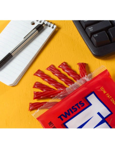 Twizzlers Strawberry 454g - My American Market 2