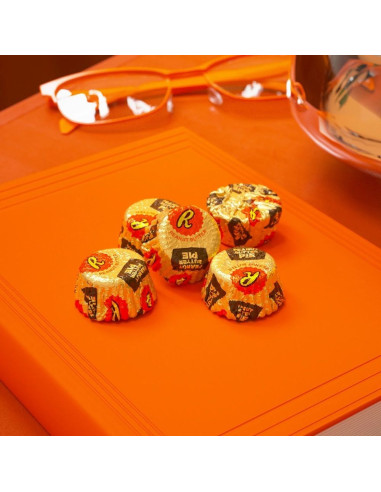Confezione da condividere di mini tazze di torta al burro d'arachidi Reese's - My American Market
